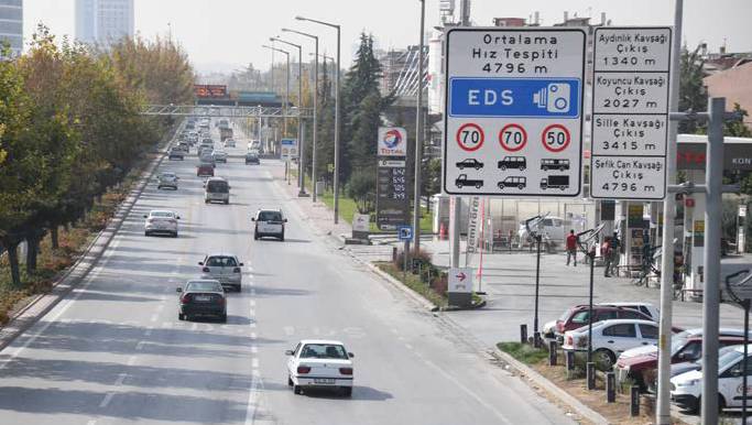 Sürücüler bu yoldan geçerken 2 defa düşünecek. Resmen ceza yağıyor 5